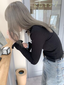 チル(CHILL) ブリーチオンカラー＊美髪