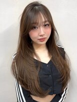 ユニ 原宿(uni)&nbsp;韓国ヘアハッシュカットロングレイヤーカットベージュ前髪原宿