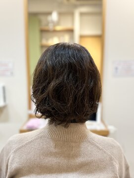 フリージア(freesia) パーマ/30代40代50代/ボブ/ヘッドスパ/髪質改善トリートメント