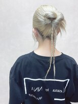 レアナ バイ ニーナ(Leana by NINA) ヘアアレンジ