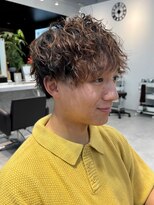 ネイロ 北千住(NeiRo)&nbsp;メンズマッシュツーブロ刈り上げ波巻きツイストスパイラルパーマ
