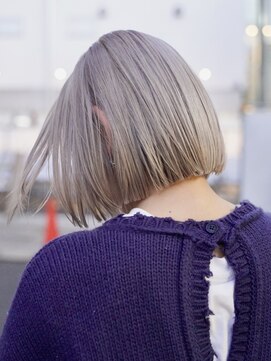 シャロン(SHARON) 【SHARON】ハイトーンボブ×シルバーカラー