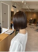 切りっぱなしボブ×ウォームブラウン