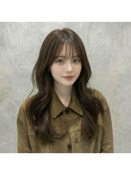 韓国くびれヘア ヨシンモリ 髪質改善 艶髪 黒髪 透明感カラー