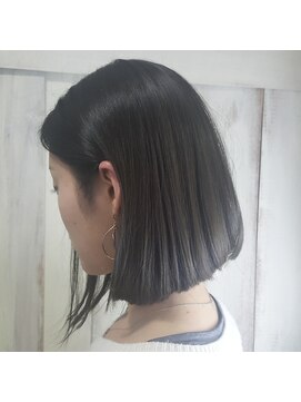 アンフィドットドゥルドゥ(AnFye.dueldo) 【AnFye.dueldo】ミニマムボブ × ディープグレーカラー