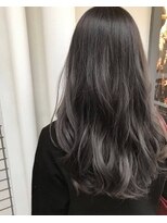 21年夏 アッシュグレーの髪型 ヘアアレンジ 人気順 4ページ目 ホットペッパービューティー ヘアスタイル ヘアカタログ