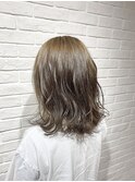 アッシュベージュ