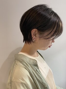 スペックホルダー(Spec Holder) 襟足丸みショートくびれショートハンサムショート束感ショート20