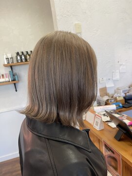 レジスタヘアーワークス (REGISTA hair works) ミルクティーグレージュ♪