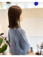 ドロップス ヘアー(Drops hair) チラッと覗かせるインナーカラー