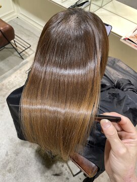 ロロ(ro-ro) 【恵比寿 ro-ro】仕上げなし、素のまま潤艶髪