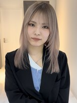 ヨロ 小岩(YOLO)&nbsp;レイヤーカットハイライトショートヘアイルミナカラーオージュア