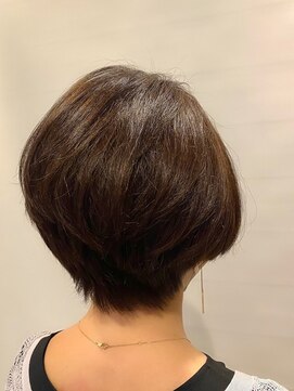 六本木美容室 西麻布店 切りっぱなし　レトロボブ♪