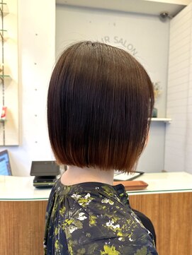 ロイド(Royd.) 切りっぱなしボブ裾カラーオレンジブラウンまるみボブ