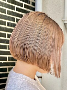 トラップヘアーの写真/透明感が魅力の艶カラーでトレンドカラーも上品に仕上がる♪トリートメントとセットでカラーのモチUP◎