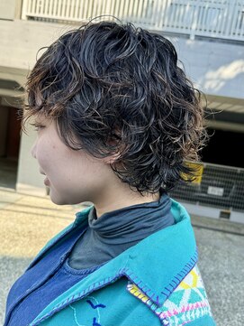 ナループロアオハナ(Nalu pu loa ohana) ウルフパーマ/ショートウルフ/ハイライト/パーマ