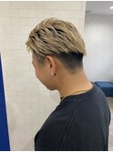 ハイトーンベージュ/オールバックスタイル