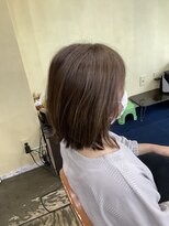 ワラティク(WARATI C)&nbsp;ナチュラルな白髪ぼかしハイライト