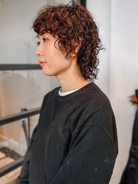 ヴヴ(Bub) プードルパーマ ウルフパーマ 強めパーマ ウルフパーマ 20代