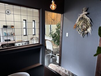 シン(SHIN)の写真/一人ひとりの髪質やクセを見極め、あなたにピッタリのスタイルをご提案☆あなたのなりたいを叶えてくれる♪