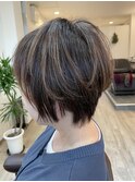 大人くびれショートレイヤー