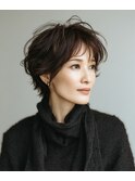 大人の抜け感ショート×ふんわり動き