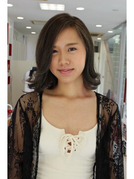 スパーク ヘアアンドフェイス(Spark HAIR&FACE) 切りッぱロブ×サファイアハイライト３！Spark[柳澤　陽光]