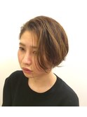 ショートボブ