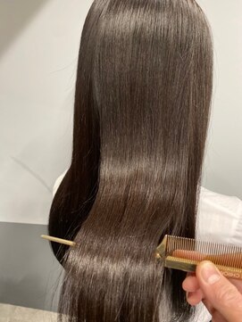ジーナ 新宿(Zina) マロンアッシュ