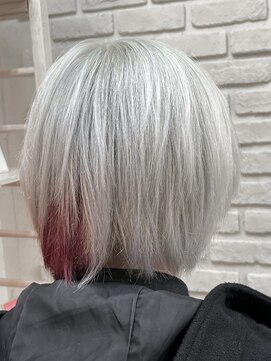 ビランチェ 池袋(bilancia) ホワイトカラー/ホワイトアッシュ/ケアブリーチ/ブロンド/池袋