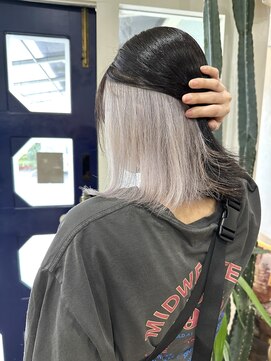 イースブルー(Y's Blue) black × white
