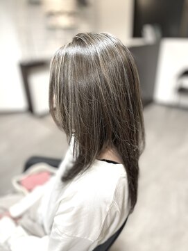 リリ(RiRi) 【白髪ぼかし】ナチュラルグレージュハイライト