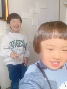 ビーステップ(B.STEP) 兄妹カット