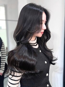 エル バイ アンキシム(elu by AHNKISM) 【韓国ヘア】顔まわりレイヤーカットくびれミディアム心斎橋