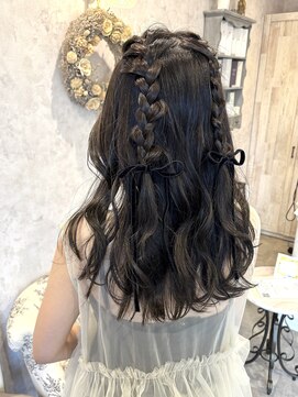 ディーヴァヘアーエズ(DIVA hair Eze) 【haruna】ハーフツイン/三つ編みツイン/お呼ばれヘアヘア