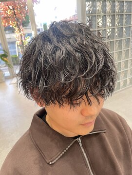イリ(iLi) 【iLi ×HIRAI】メンズカット/ツイストスパイラル/波巻きパーマ