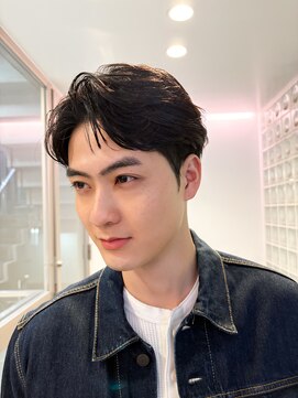 フィルムス 横浜(FILMS) ルーズパーマ/曲がる縮毛矯正/フェザーパーマ/横浜