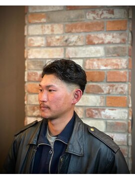 バーバーファースト(BARBER FIRST) 緩バックパーマ