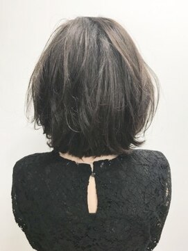 クアトログランシュ ひたちなか店(QUATRO×GranCieux) 黒髮大人かわいいルーズボブ★QUATRO★