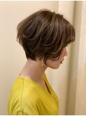 軽やかに弾むスウィングショート