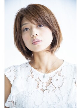 ビューティーアンドケアカロン(Beauty and Care CALON) 【ヌーディーな装い】シンプルなボブスタイルで品よく決める