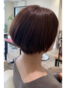 アイ(I.) 乾かすだけでシルエットの綺麗な前下がりショートボブ　川口