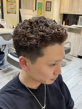 グルーマーズトウキョウ(GROOMER/S TOKYO) ブラウンカラー×宮城リョータ風パーマ