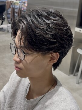 レタッチ バイ フィフス 天神大名(RETOUCH by fifth) 天神フェザーパーマニュアンスパーマ波巻きスパイラルパーマ緩め