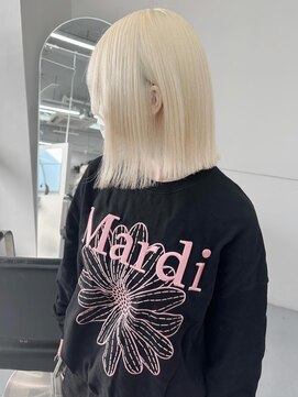 カシェル(cashel) 冬のホワイトブロンドカラー