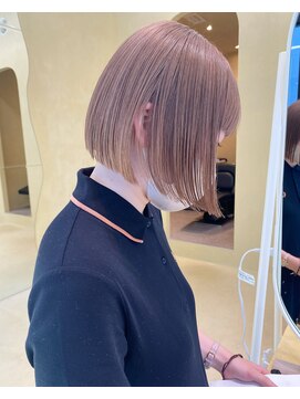 スニュウ(snuw) レイヤーボブマロンベージュインナーカラーブリーチ