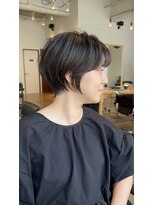 ホヌン 茅ヶ崎(Honnun) くびれショート × 抜け感バング/茅ヶ崎