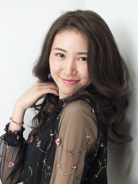 ディシェーレアスト(die-Schere Ast) 【die Schere Ast　上大岡】　大人カールロング