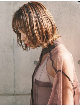 レジュアル(RESSUAL) エアリーミディ　ショートパーマ　黒髪　ホワイトアッシュ