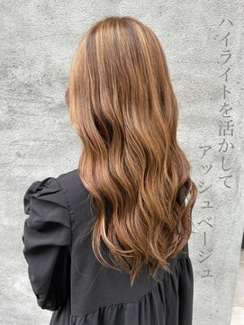 スイート ヘアデザイン(Suite HAIR DESIGN) アッシュベージュ ハイライト ヨシンモリ